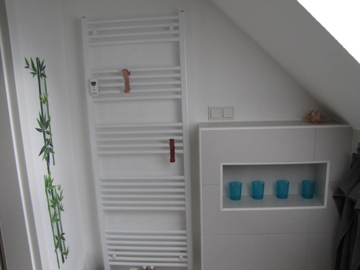 Moeblierte Dachgeschosswohnung In Ruhiger Lage Zu Vermieten Wetzlar Dış mekan fotoğraf